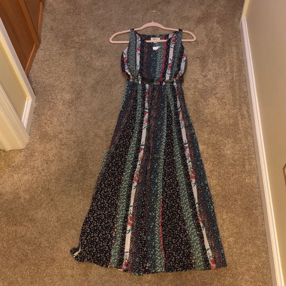 Max dress with multiple flower designs